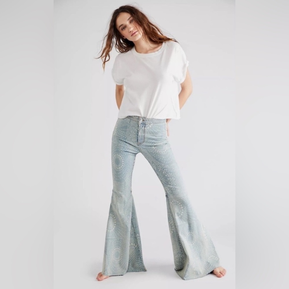 FREE PEOPLE WE THE FREE Just Float On Printed‎ Flare Jeans Pale Blue Combo 24